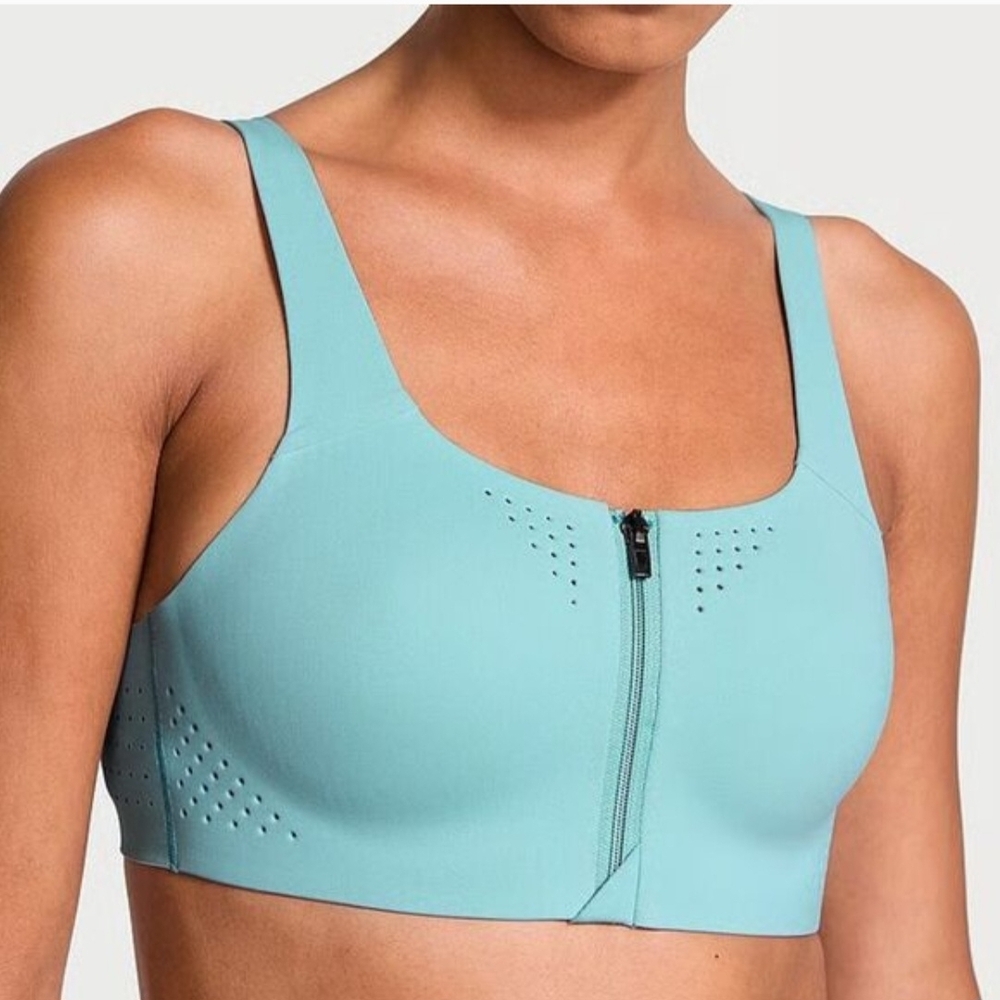 Victoria's Secret Featherweight Max Front-Close Sports Bra